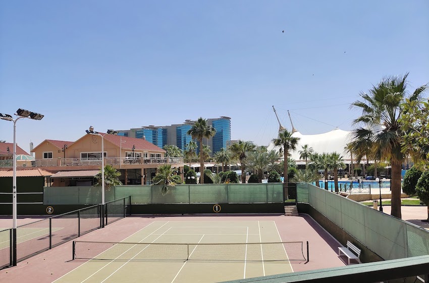 al-hamra-oasis-village-compound-tennis-court-facilities