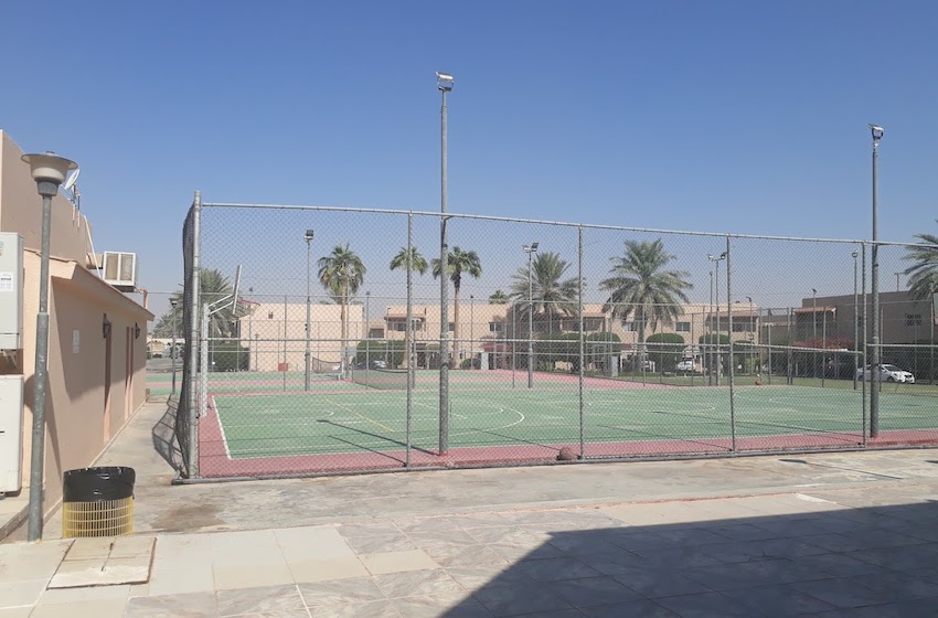 granada-compound-riyadh-tennis-court